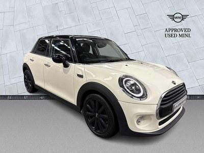 White Used 2018 Mini Cooper D Hatch Hatchback | £11,999 (Fair price)