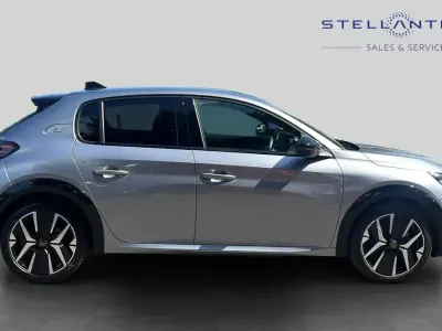 Used Peugeot e-208