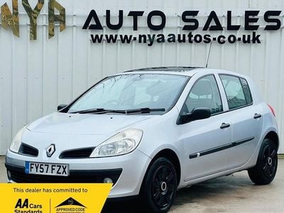 Silver Used 2007 Renault Clio II Expression Hatchback | £2,000 (Fair price)