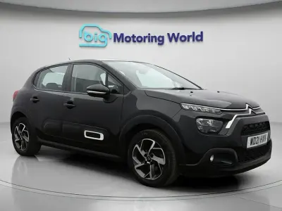 Begagnad Citroën C3 PureTech 83 HK (61 kW) 2021 Svart Halvkombi