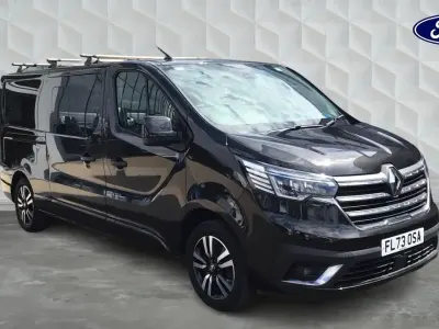 Used Renault Trafic 2023 Black MPV