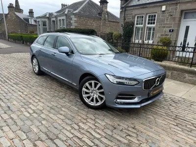 Usado Volvo V90 Inscription 190 HP (139 kW) 2017 Azul Carrinha