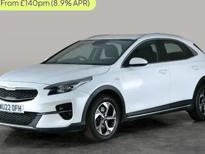 Usado Kia XCeed 120 HP (88 kW) 2022 Branco SUV
