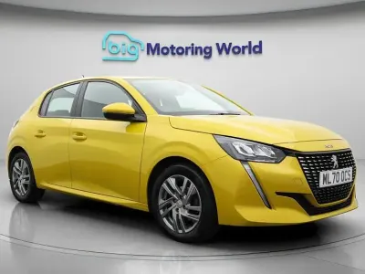 Used Peugeot 208 Active 75 HP (55 kW) 2020 Yellow Hatchback