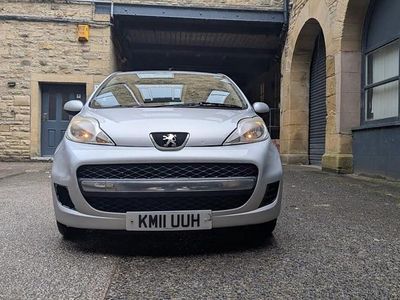 Used Peugeot 107 68 HP (50 kW) 2011 Silver Hatchback