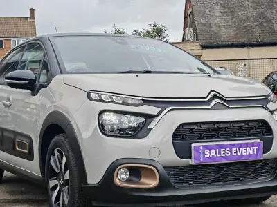 Used Citroën C3 PureTech 83 HP (61 kW) 2023 Brown Hatchback