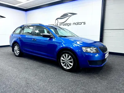 Used Skoda Octavia 110 HP (80 kW) 2015 Blue Estate