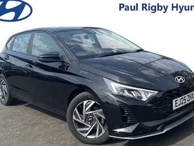 Used Hyundai i20 Advanced 101 HP (74 kW) 2025 Black Hatchback