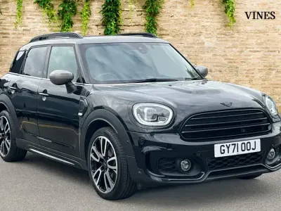 Usado Mini Cooper Countryman 134 CV (98 kW) 2022 Negro SUV