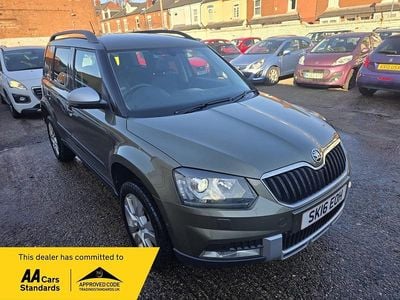 Used Skoda Yeti SE L 110 HP (80 kW) 2016 Green SUV