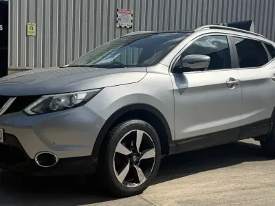 Used Nissan Qashqai N-TEC 110 HP (80 kW) 2015 Silver SUV