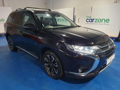 Black Used 2017 Mitsubishi Outlander P-HEV Estate | £9,999 (Fair price)