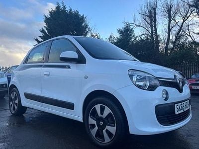 White Used 2015 Renault Twingo Play Hatchback | £5,095 (Fair price)