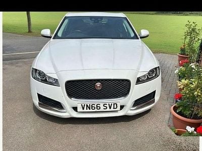 White Used 2016 Jaguar XF Prestige Sedan | £5,100 (Fair price)