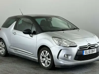 Używany Citroën DS3 Style 110 KM (80 kW) 2011 Srebrny Hatchback
