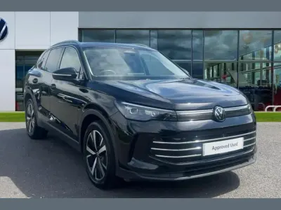 Used VW Tiguan Elegance 147 HP (108 kW) 2024 Black SUV