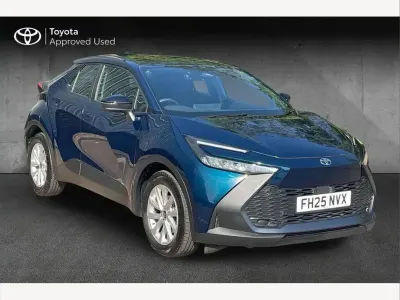 Used Toyota C-HR 140 HP (102 kW) 2025 Midnight teal SUV