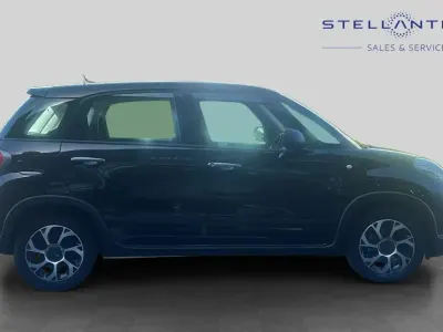 Used Fiat 500L Cross 95 HP (69 kW) 2018 Black MPV