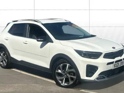 Used Kia Stonic GT-Line 120 HP (88 kW) 2021 White SUV