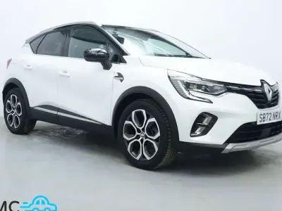 Used Renault Captur Techno 145 HP (106 kW) 2023 White/black SUV