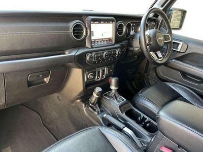 Used Jeep Wrangler Sahara 272 HP (200 kW) 2018 Grey SUV