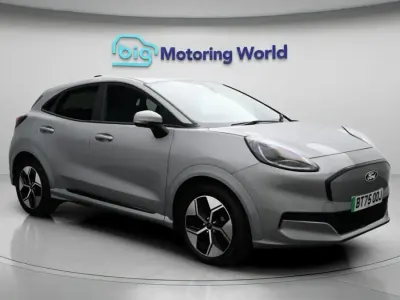 Begagnad Ford Puma Gen-E Select 2025 Silver SUV