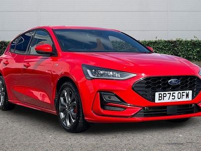 New Ford Focus ST-Line 155 HP (114 kW) 2025 Red Hatchback