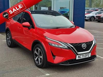 Red Used 2022 Nissan Qashqai N-Connecta SUV | £16,295 (Good price)