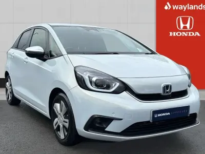 Używany Honda Jazz Hybrid 109 KM (80 kW) 2023 Biały Hatchback