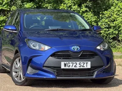 Begagnad Toyota Yaris Hybrid 116 HK (85 kW) 2026 Halvkombi