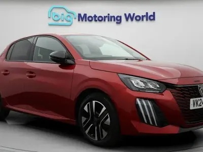 Used Peugeot 208 Allure 101 HP (74 kW) 2024 Red Hatchback