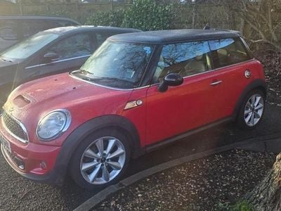 Red Used 2010 Mini Cooper S Hatch Hatchback | £2,400 (Good price)