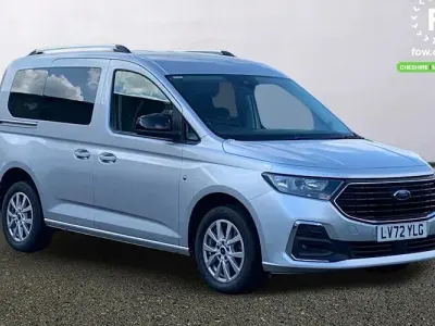 Usado Ford Tourneo Titanium 122 CV (89 kW) 2024 Familiar