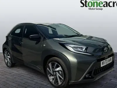 Used Toyota Aygo X 72 HP (52 kW) 2023 Green SUV