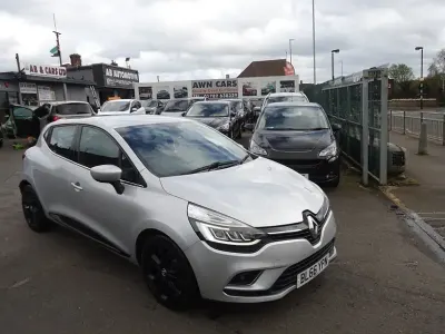 Used Renault Clio Dynamique 90 HP (66 kW) 2016 Silver Hatchback