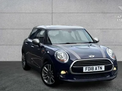 Used Mini Cooper Hatch 134 HP (98 kW) 2018 Blue Hatchback