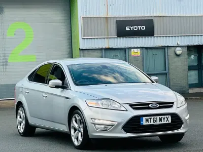 Used Ford Mondeo Titanium 140 HP (102 kW) 2012 Silver Hatchback