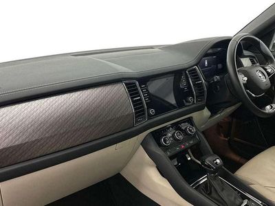 Used Skoda Kodiaq SE L Executive 150 HP (110 kW) 2023 Moon white metallic SUV
