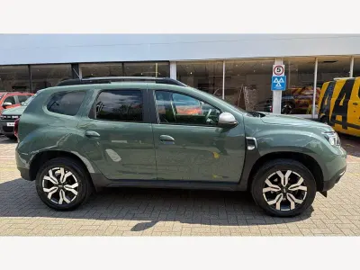 Käytetty Dacia Duster Journey 2024 Vihreä Katumaasturi
