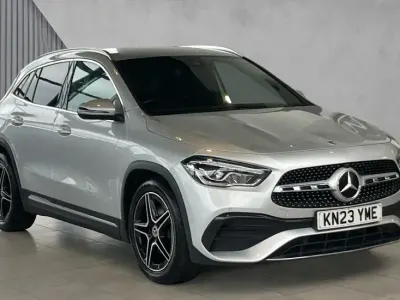 Usado Mercedes GLA220 Executive 190 HP (139 kW) 2023 Prateado SUV