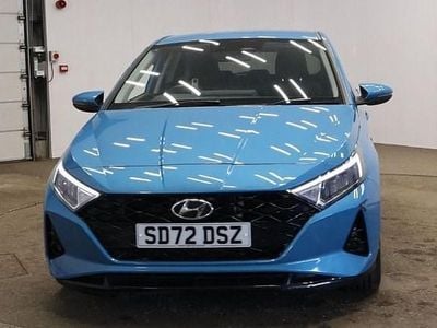 Used Hyundai i20 Premium 100 HP (73 kW) 2022 Blue Hatchback