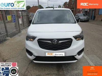 Used Vauxhall Combo Sportive 100 HP (73 kW) 2020 White MPV