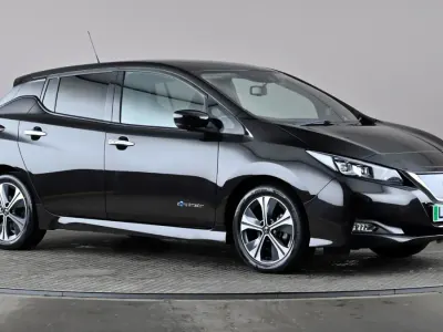 Second-hand Nissan Leaf Tekna 110 kW (150 CP) 2019 Negru Hatchback