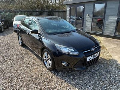 Used Ford Focus Zetec 125 HP (91 kW) 2013 Black Hatchback