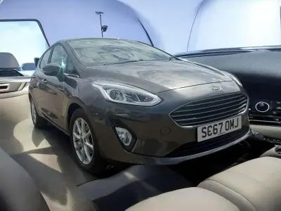 Used Ford Fiesta Zetec 100 HP (73 kW) 2018 Grey Hatchback