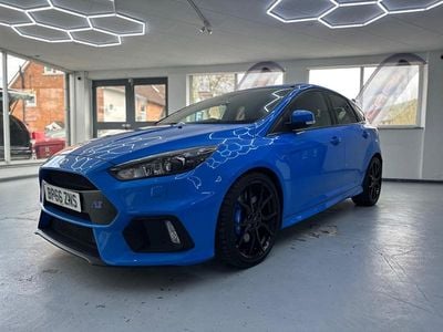 Used Ford Focus RS 350 HP (257 kW) 2016 Blue Hatchback