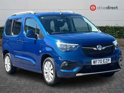 Używany Vauxhall Combo Elite 130 KM (95 kW) 2020 Niebieski Minivan