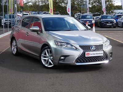 Lexus CT200h