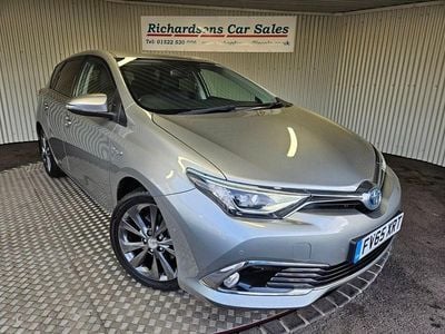 Grey Used 2016 Toyota Auris Hybrid Hatchback | £11,000 (Fair price)