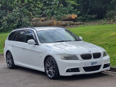 Used BMW 320 Sport Line 184 HP (135 kW) 2011 White Estate